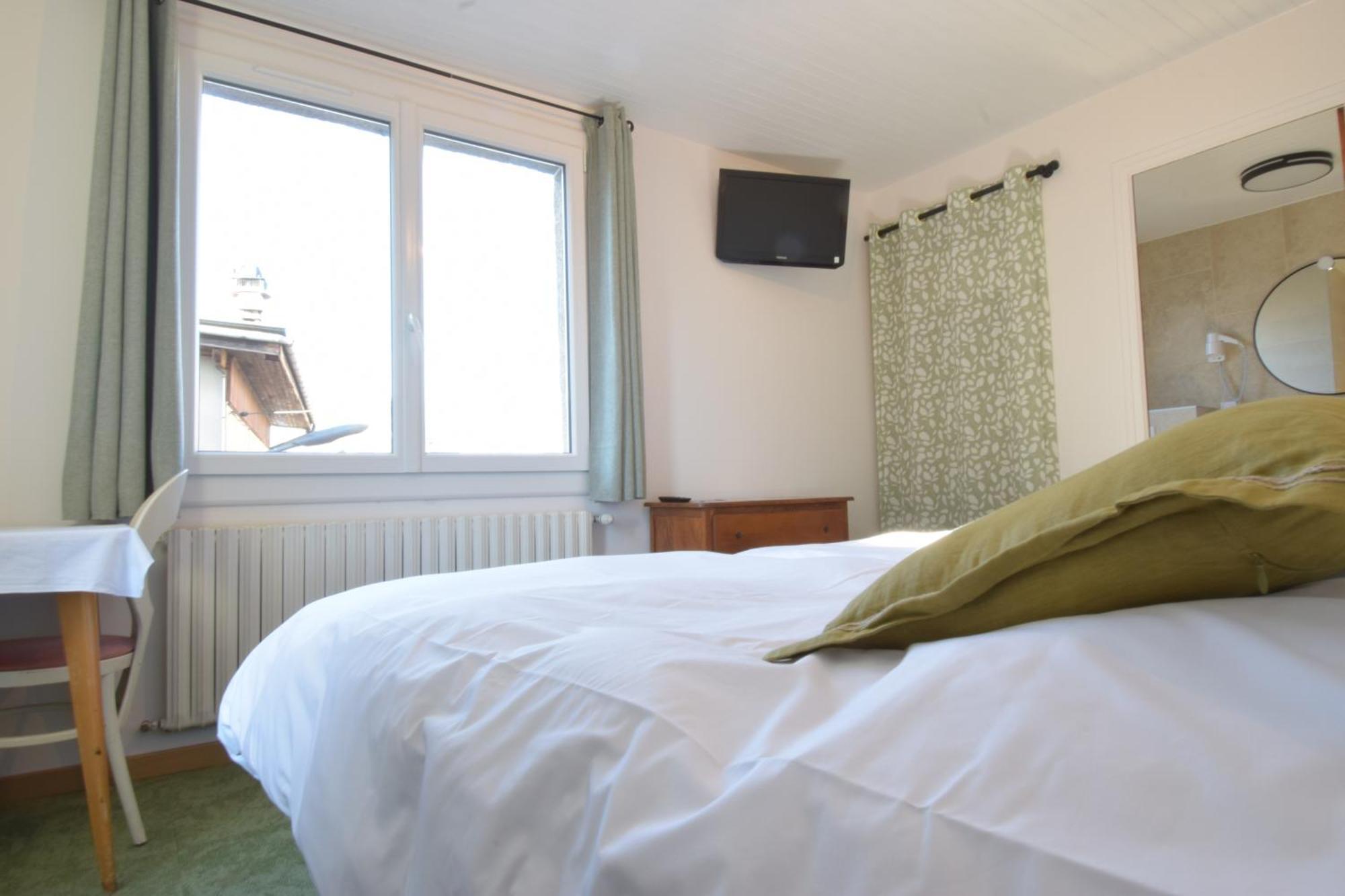 Hotel Les Chenets Saint-Julien-en-Champsaur المظهر الخارجي الصورة