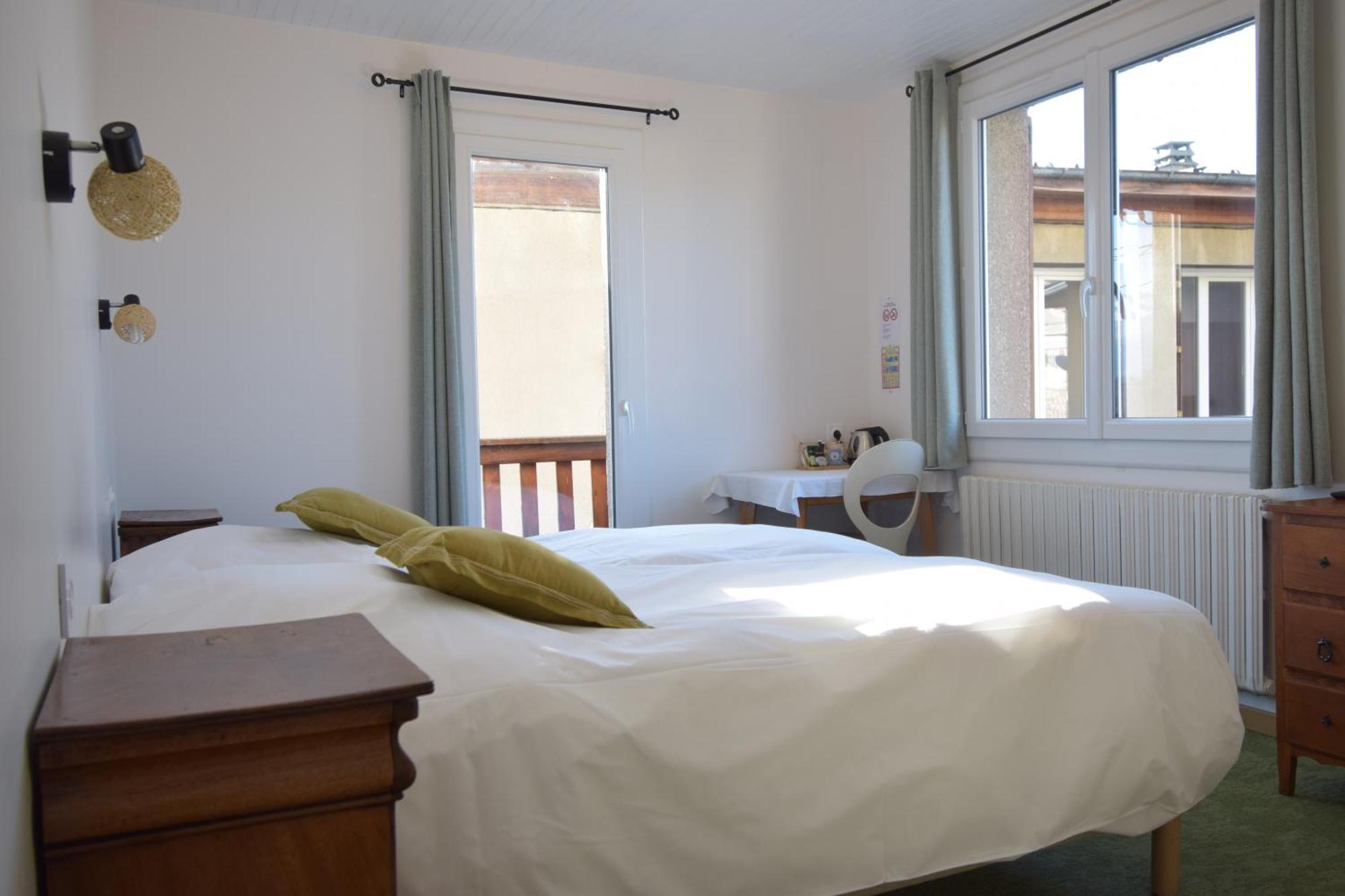 Hotel Les Chenets Saint-Julien-en-Champsaur المظهر الخارجي الصورة
